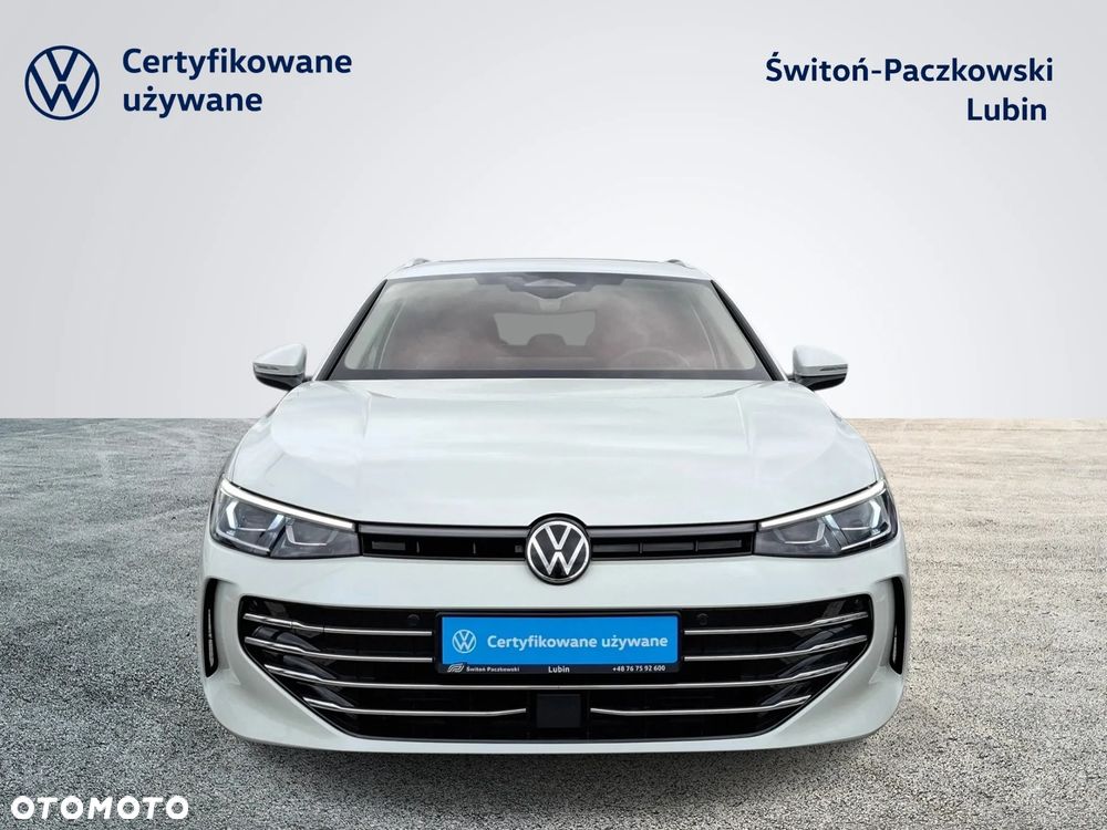 Volkswagen Passat Variant 2.0 TDI SCR DSG Elegance - 8