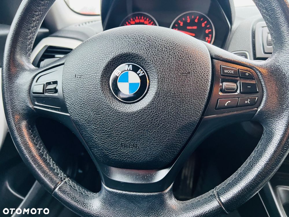BMW Seria 1 114i - 15