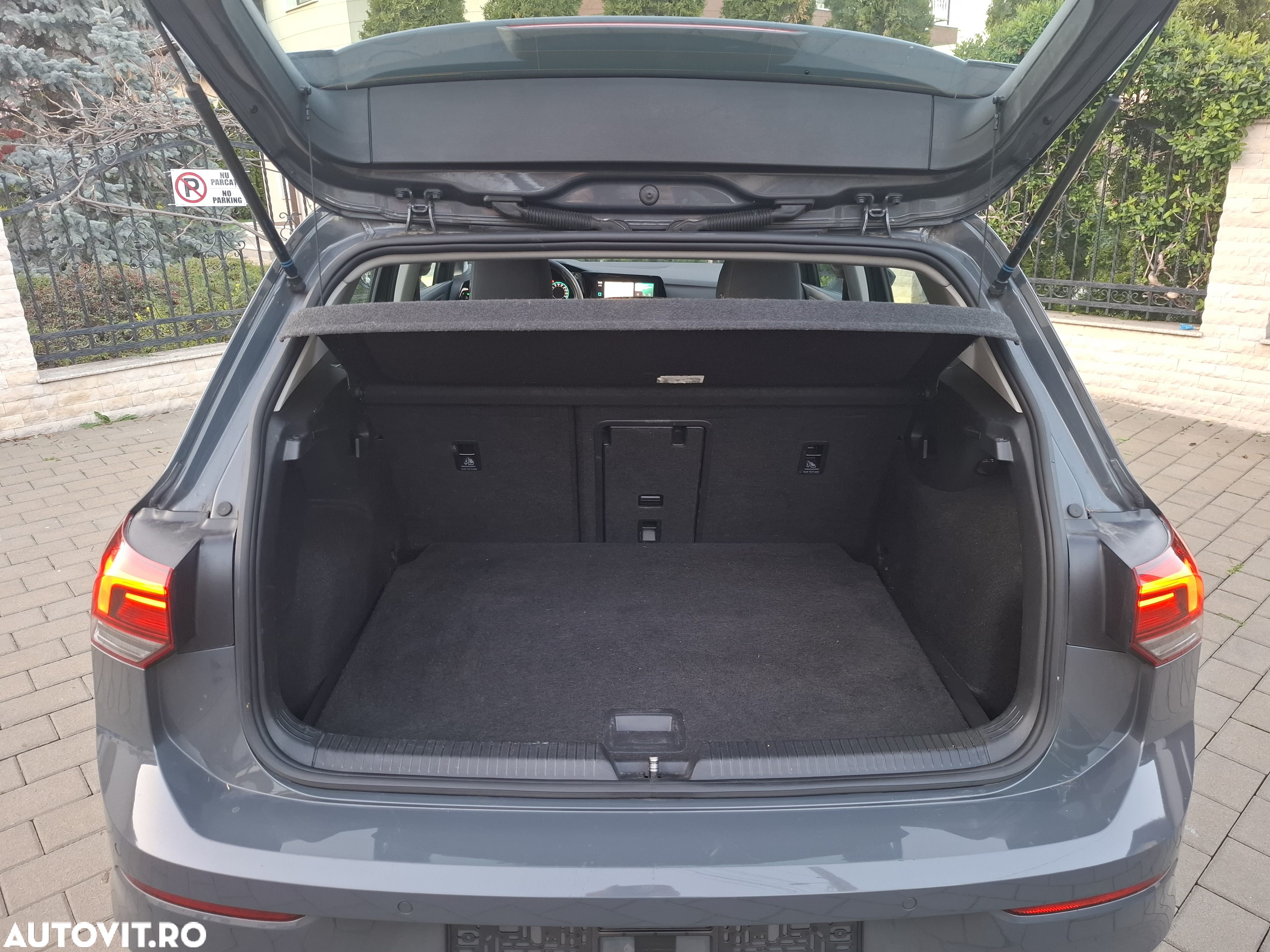 Volkswagen Golf 1.5 eTSI DSG MHEV Style - 7