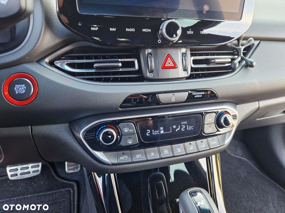 Hyundai i30 1.5 T-GDI 48V-Hybrid DCT Advantage - 23