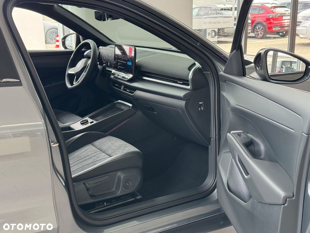 Volkswagen T-Roc 1.5 eTSI R-Line DSG - 10