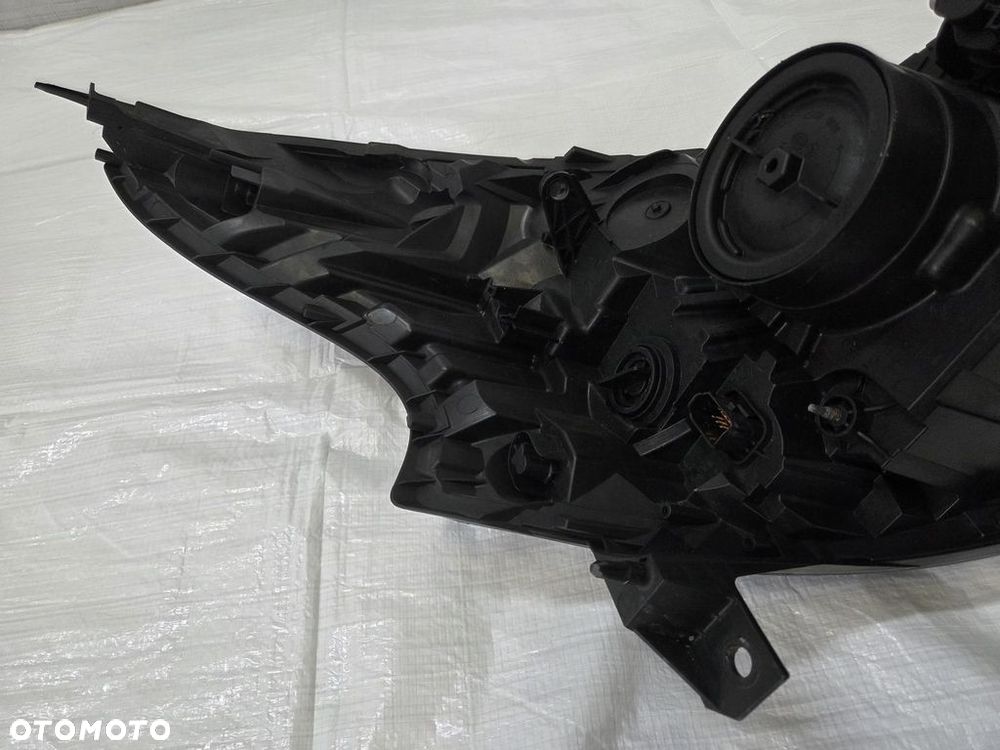 OPEL VIVARO B II LAMPA LEWA PRZÓD 260602711R - 9