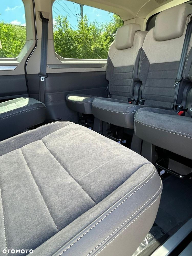 Volkswagen Multivan 2.0 TDI L2 Edition DSG - 17