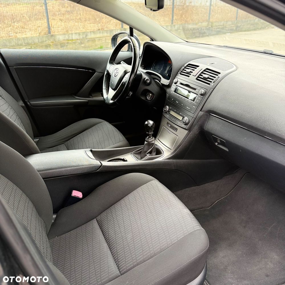 Toyota Avensis 2.0 D-4D Sol - 9