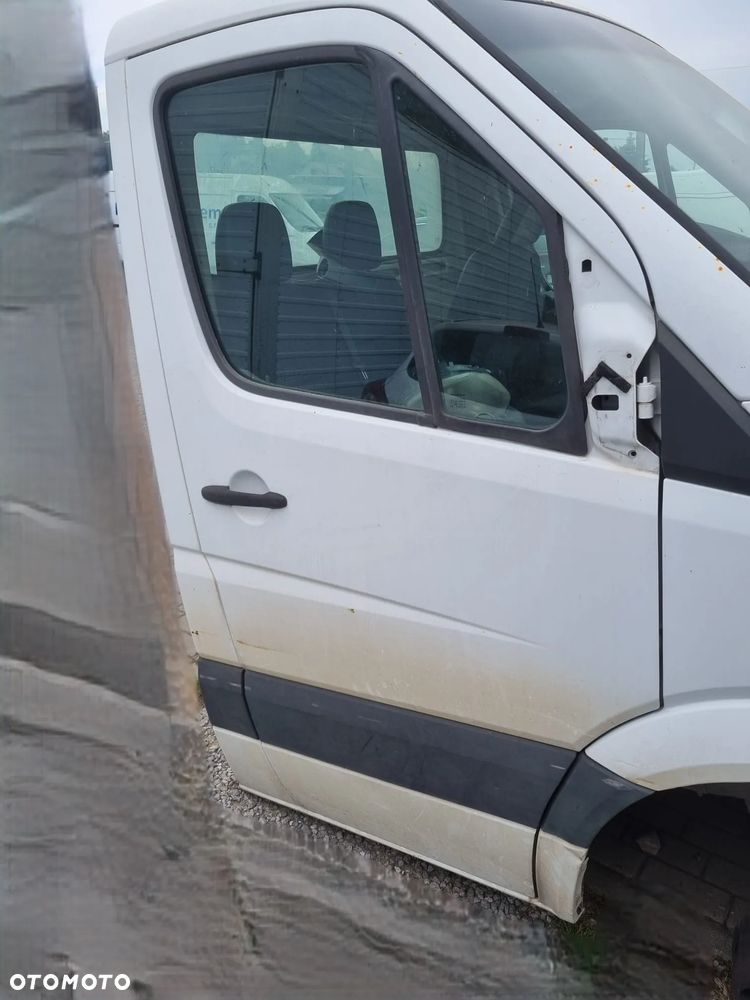 Kabina przód komplet Mercedes Sprinter 906 OPIS BRAK KOROZJI - 4