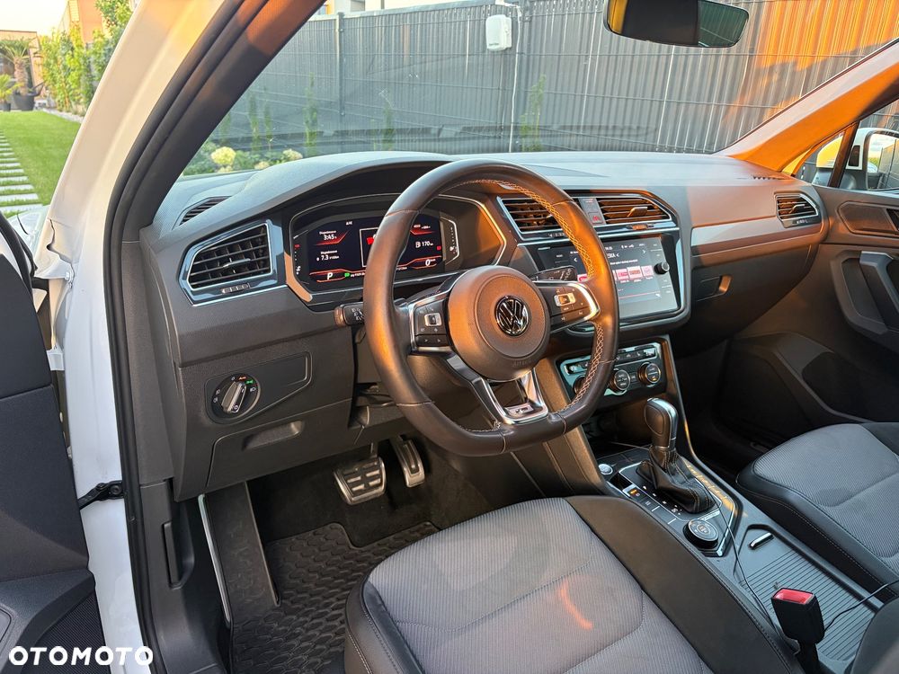 Volkswagen Tiguan - 10