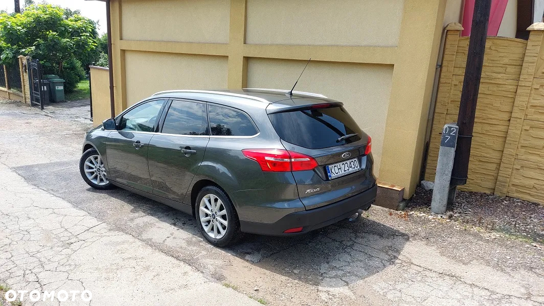 Ford Focus 2.0 TDCi Titanium ASS PowerShift - 4