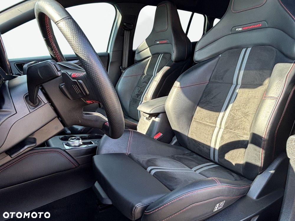 Ford Focus - 11