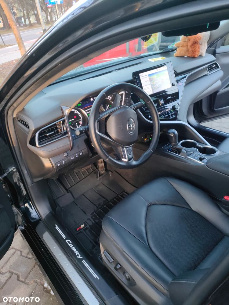 Toyota Camry - 8
