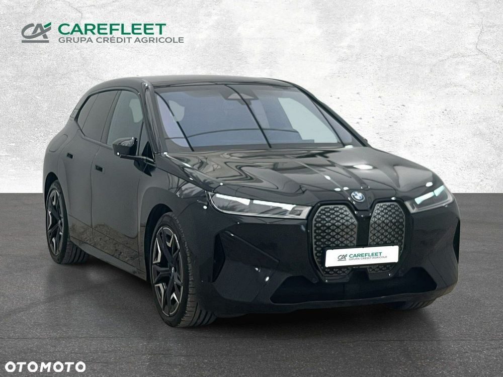 BMW iX - 3