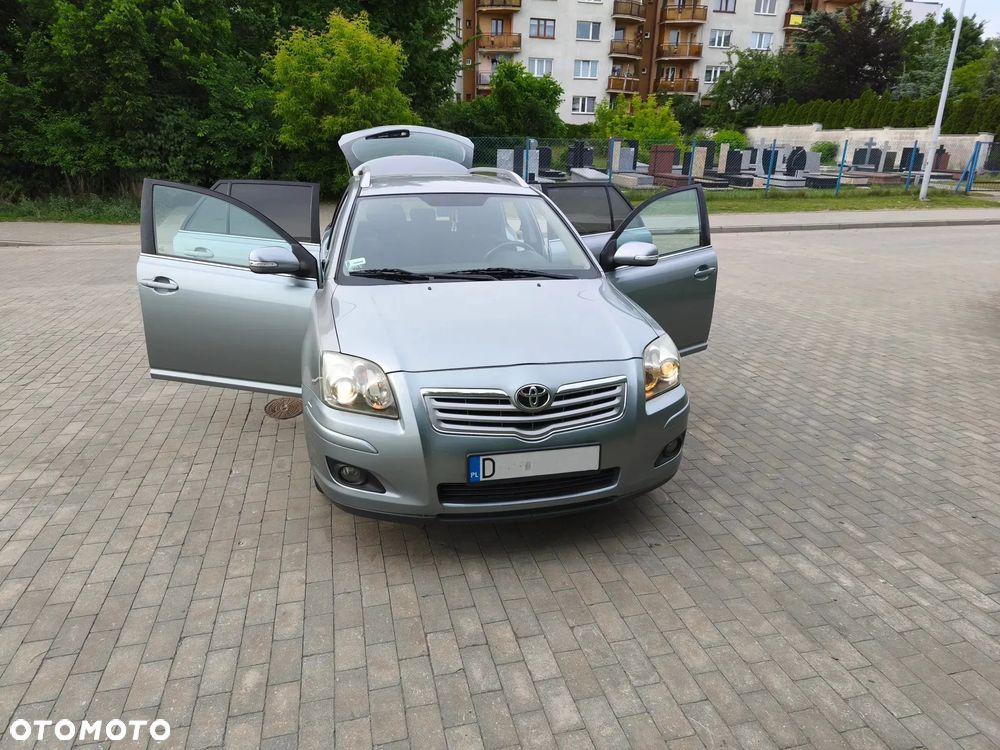 Toyota Avensis 1.8 VVT-i Sol - 12