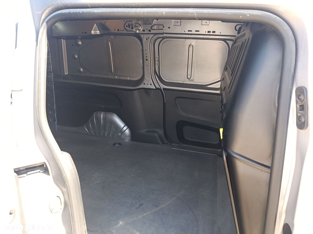 Toyota PROACE CITY - 13