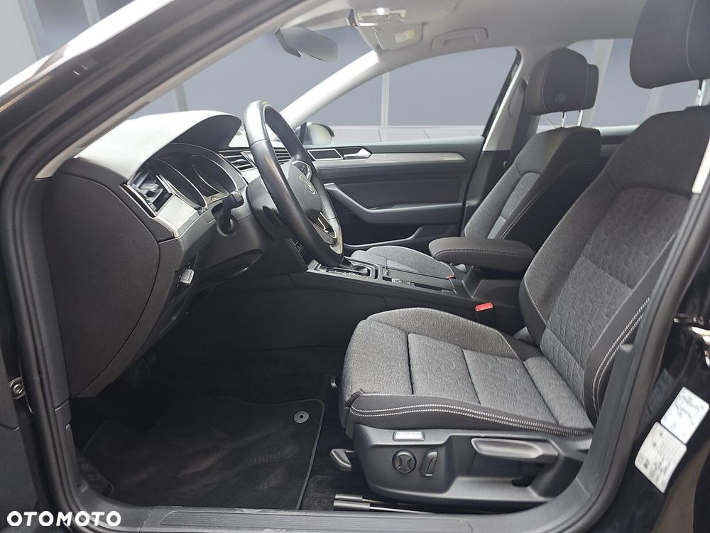 Volkswagen Passat Variant 1.5 TSI EVO Business DSG - 9