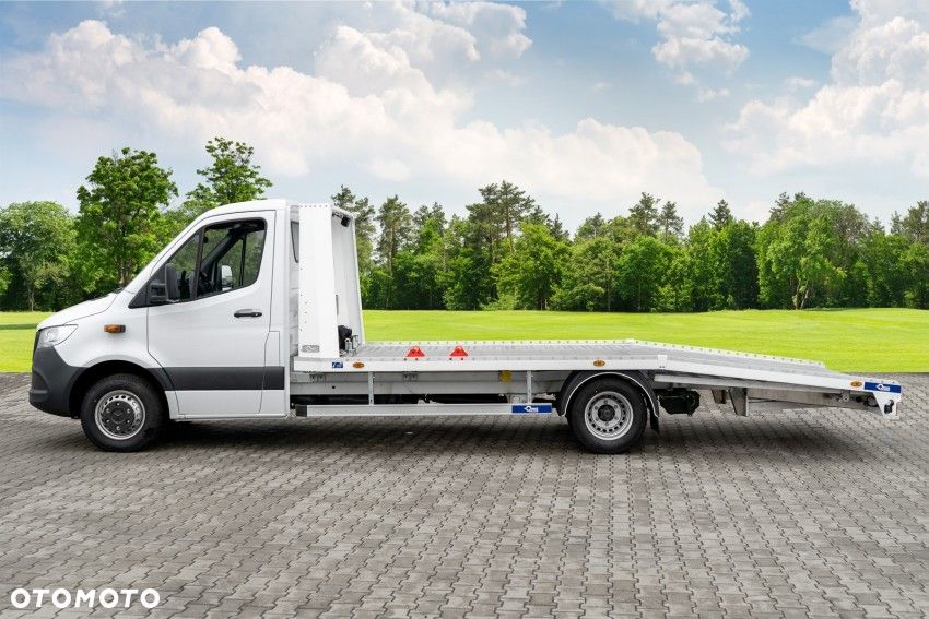 Mercedes-Benz Sprinter - 5