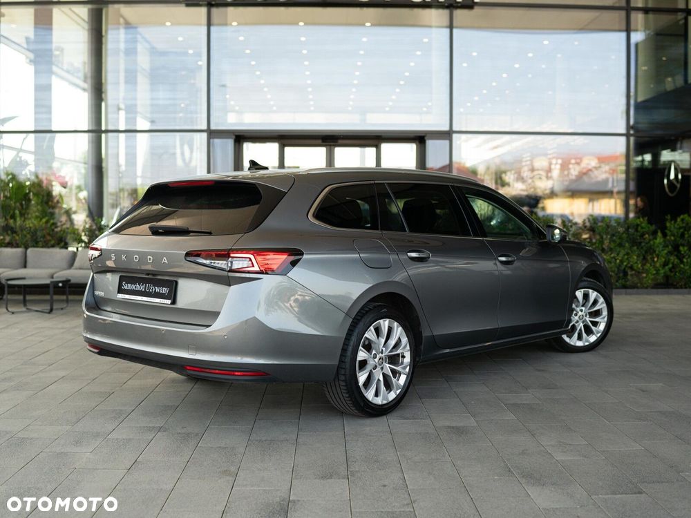 Skoda Superb 2.0 TDI SCR Selection DSG - 4