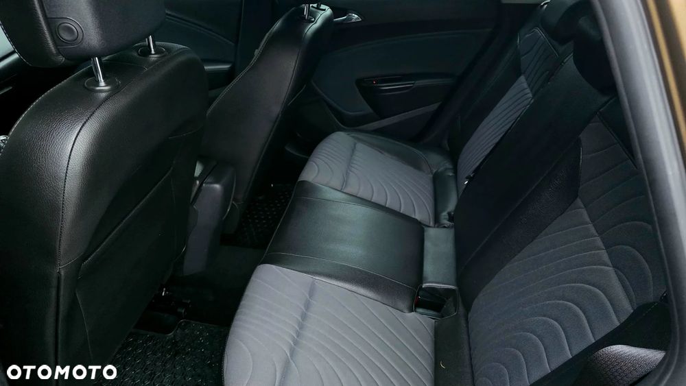 Opel Astra 1.4 Turbo ecoFLEX Start/Stop Exklusiv - 15