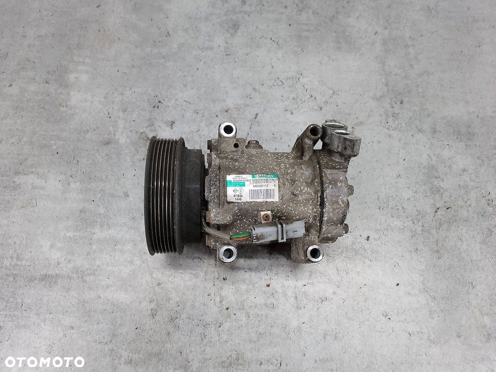 POMPA, SPRĘŻARKA KLIMATYZACJI RENAULT CLIO III 200357173--B 00589910562 1.2 - 4