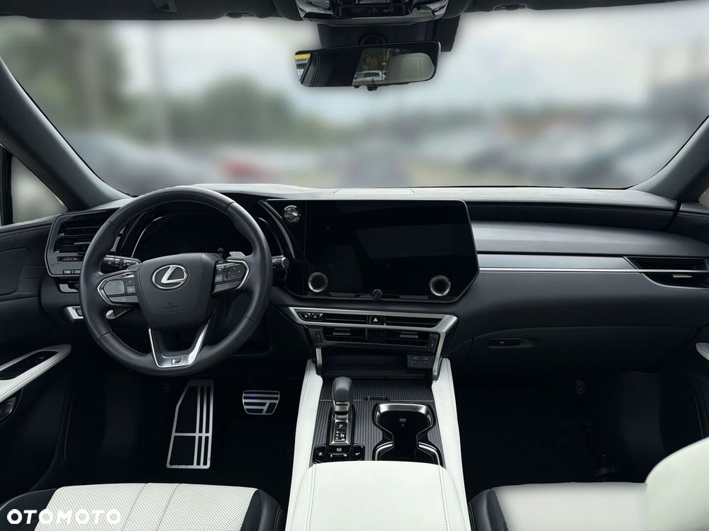 Lexus RX - 12