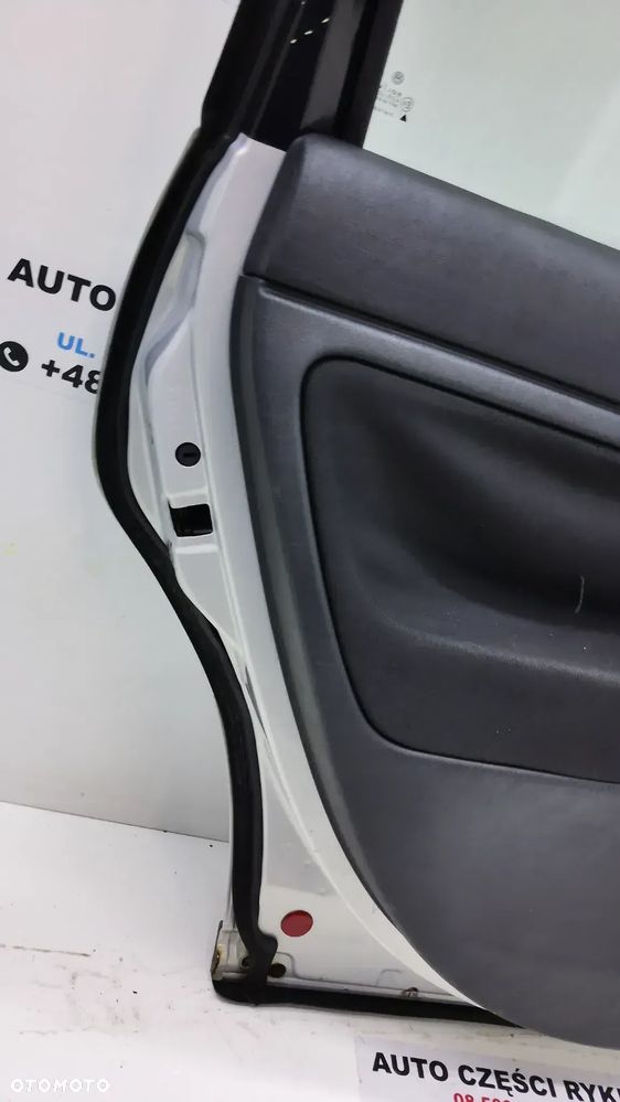 VW Passat B5 Sedan  Drzwi Prawe Lewe Tył  LB7Z przed lift - 11