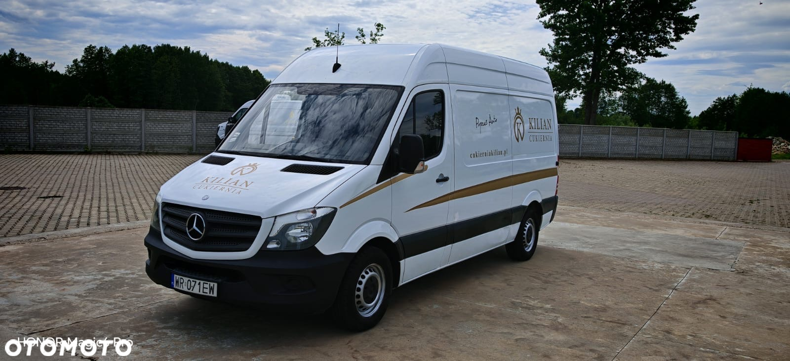 Mercedes-Benz Sprinter - 2