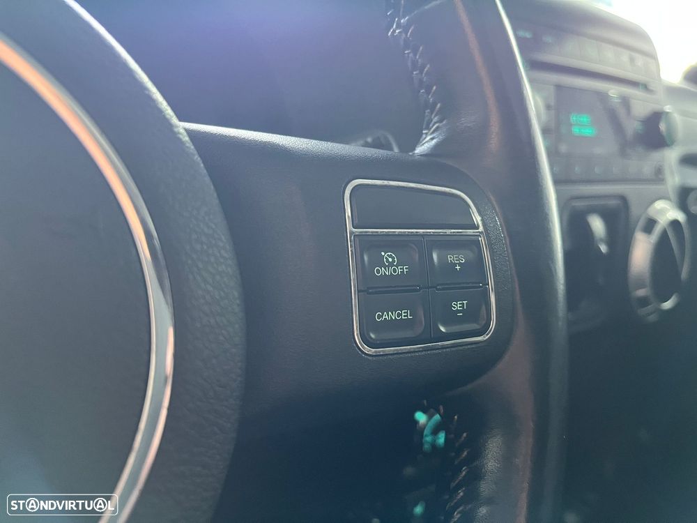 Jeep Wrangler Unlimited 2.8 CRD DPF Auto Sport - 20