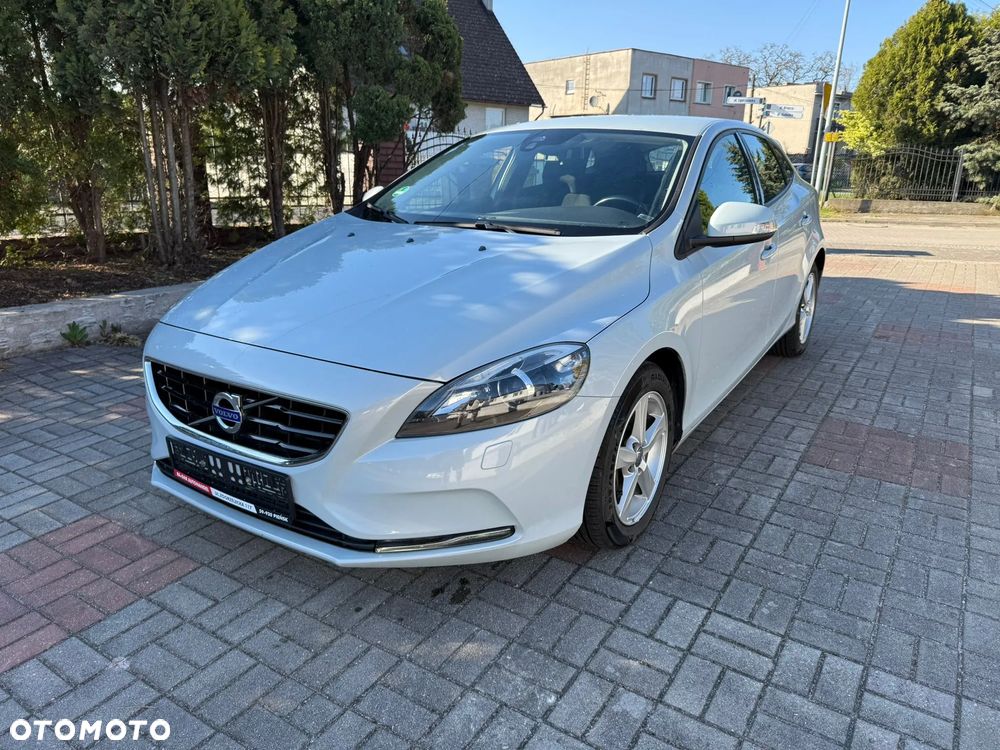 Volvo V40 D3 You - 1