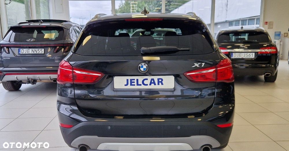 BMW X1 - 14