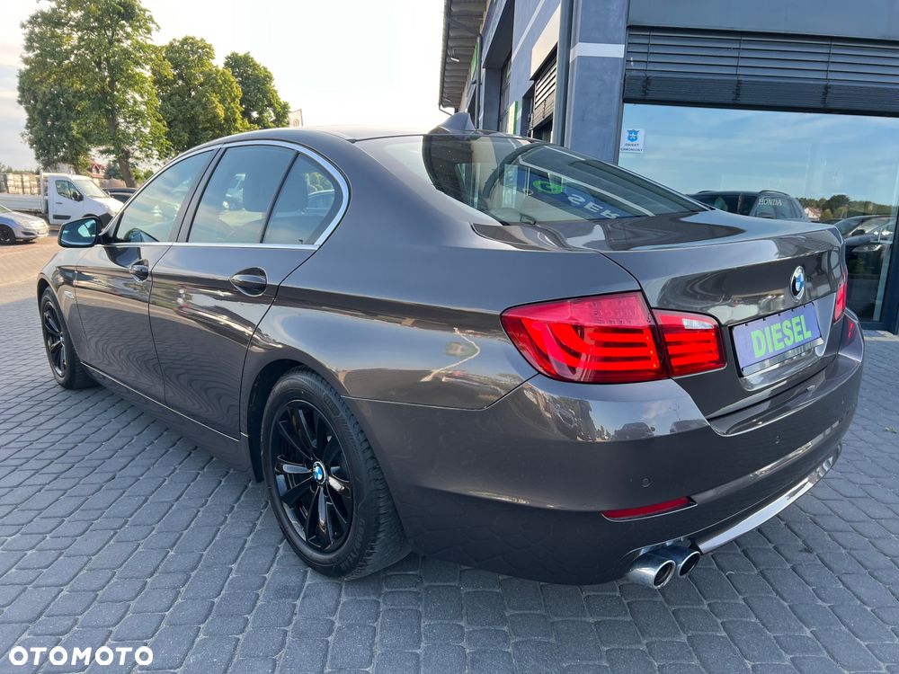 BMW Seria 5 525d - 6