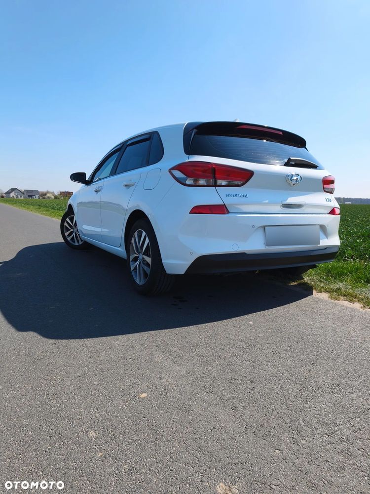 Hyundai i30 1.6 D GO Plus - 6