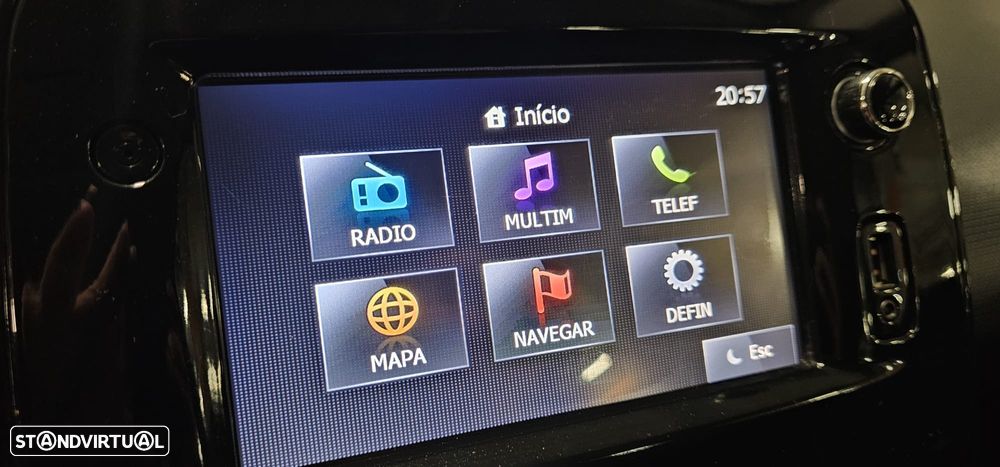 Renault Clio Sport Tourer - 12