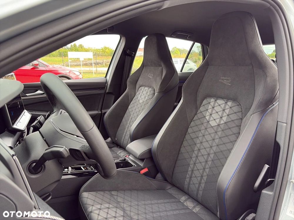 Volkswagen Golf 1.5 eTSI mHEV R-Line Plus DSG - 5