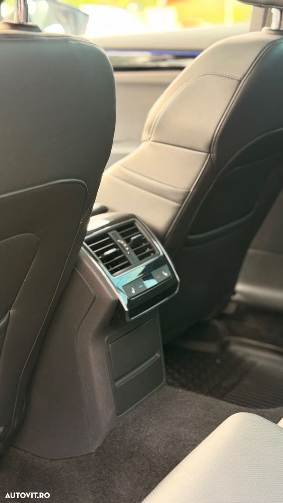 Skoda Superb 2.0 TDI DSG 4X4 Laurin & Klement - 17