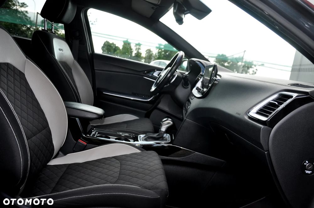 Kia Ceed 1.6 CRDi DCT GT Line - 35