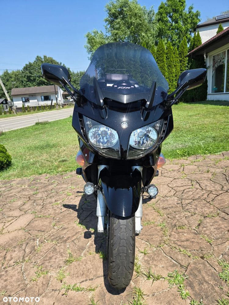 Yamaha FJR - 11