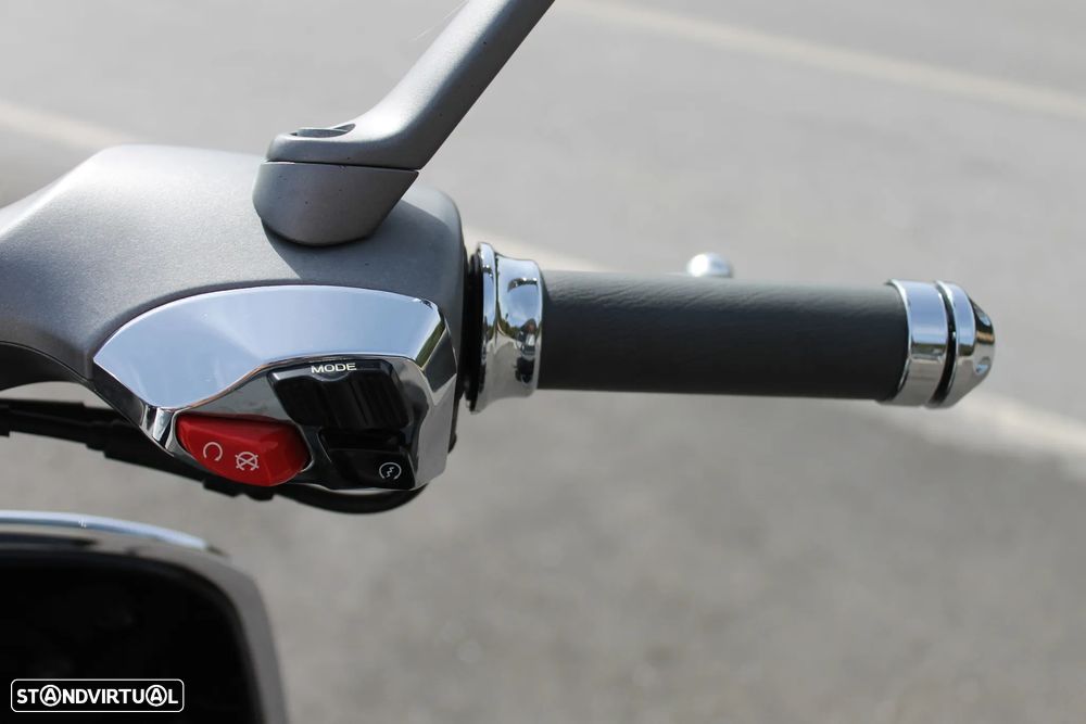 Piaggio Vespa 946 Ricordo - 29