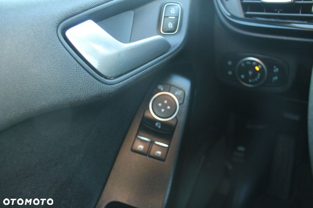 Ford Fiesta - 20
