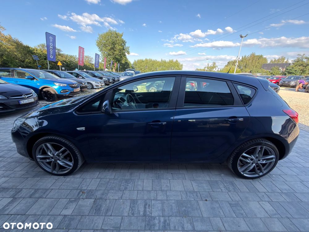 Opel Astra 1.4 T Cosmo - 23