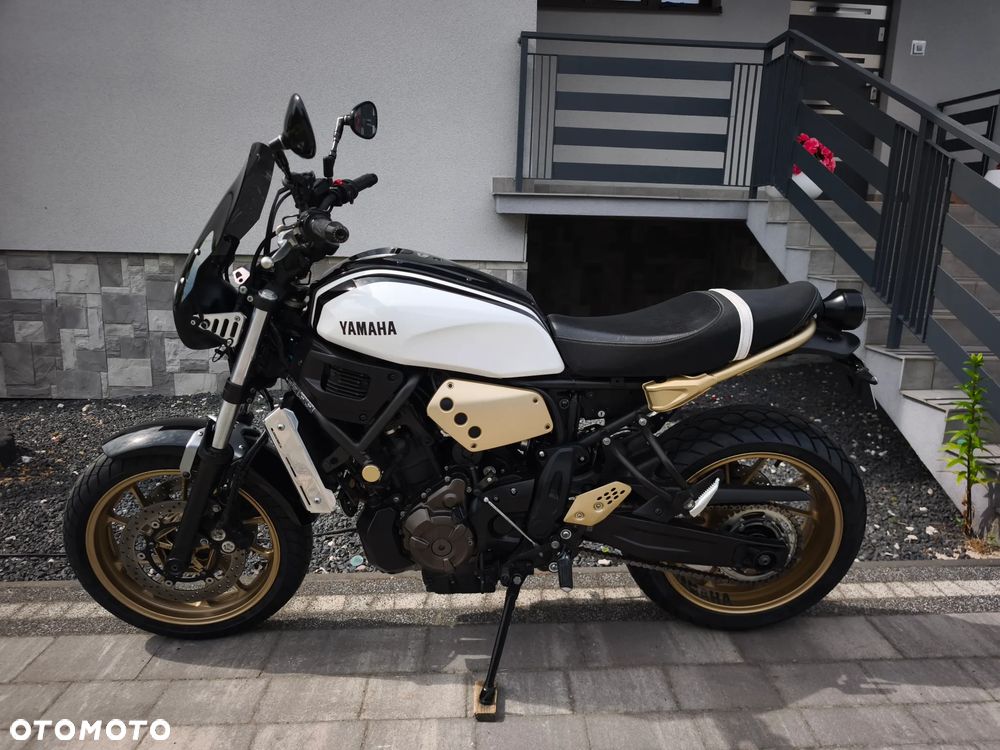 Yamaha XSR - 1