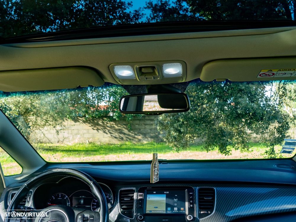 Kia Carens 1.7 CRDi ISG TX - 16