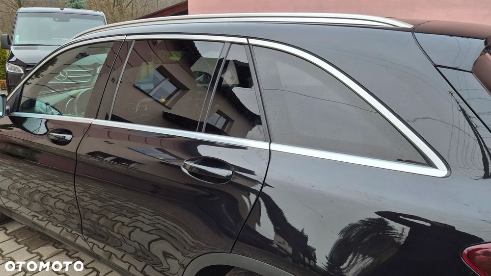 Mercedes-Benz GLC 220 d 4Matic 9G-TRONIC AMG Line Plus - 35