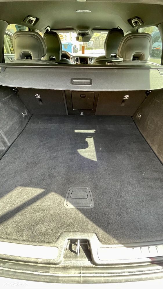 Volvo V60 B3 B R-Design - 18