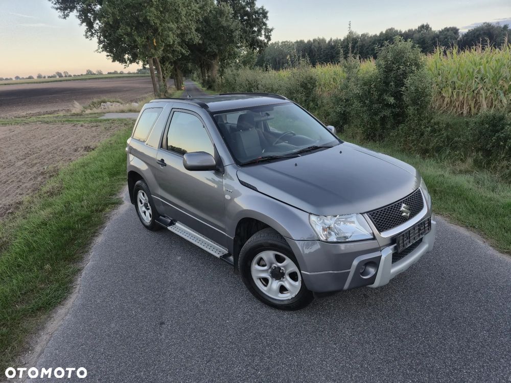 Suzuki Grand Vitara 1.6 Comfort - 25