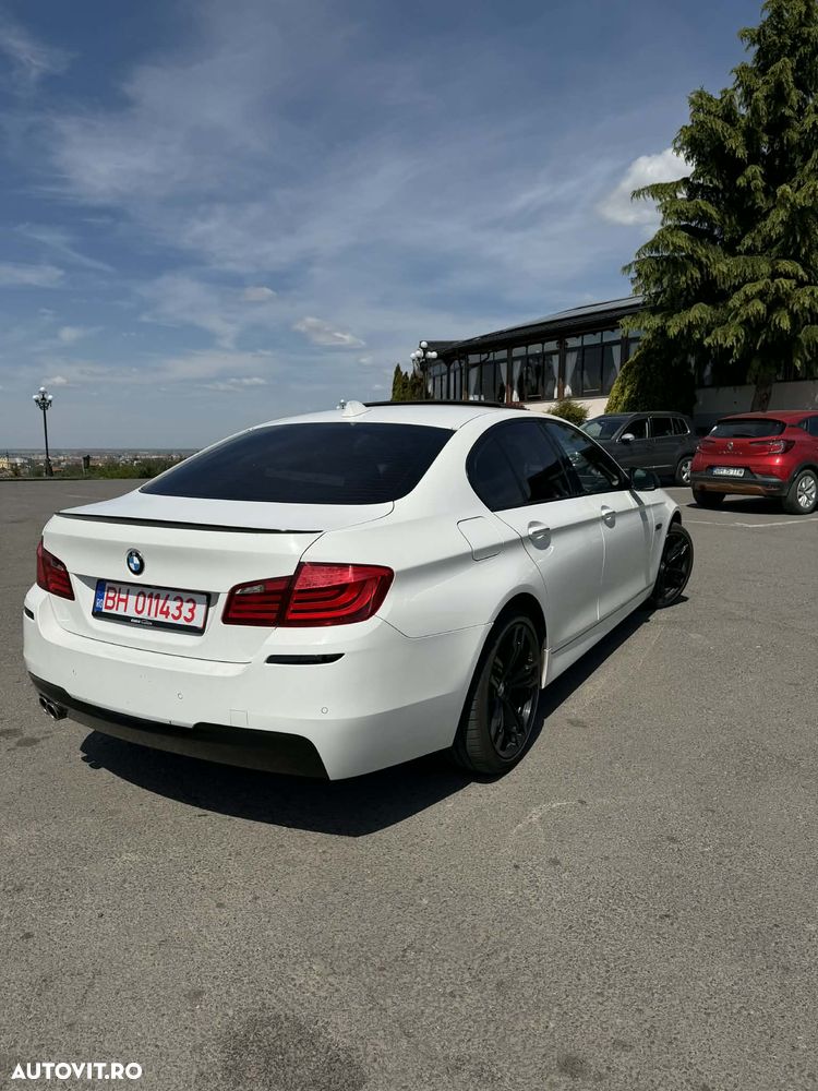 BMW Seria 5 530d Aut. Luxury Line - 10