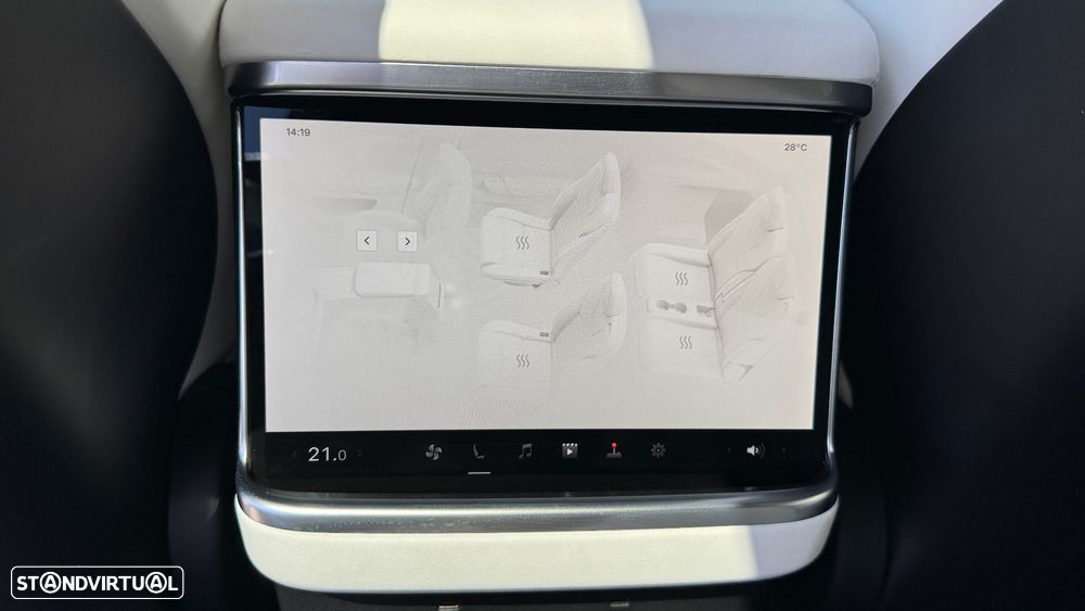 Tesla Model X Plaid AWD - 41