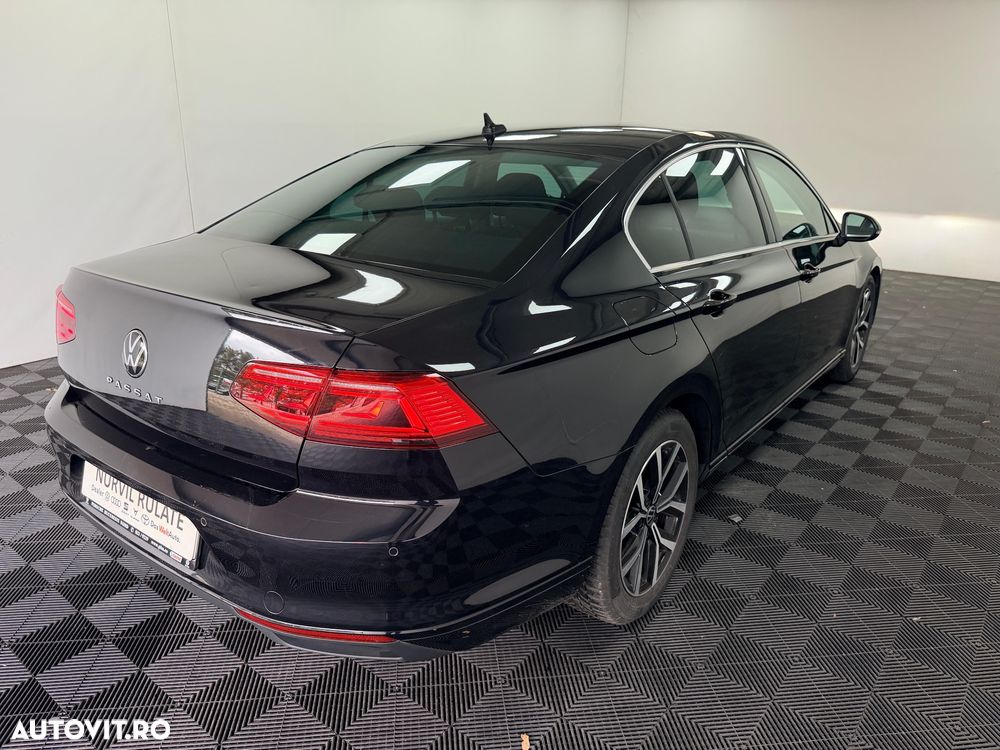 Volkswagen Passat 2.0 TDI DSG Highline - 3