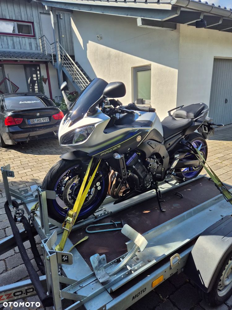 Yamaha FZ8 - 4