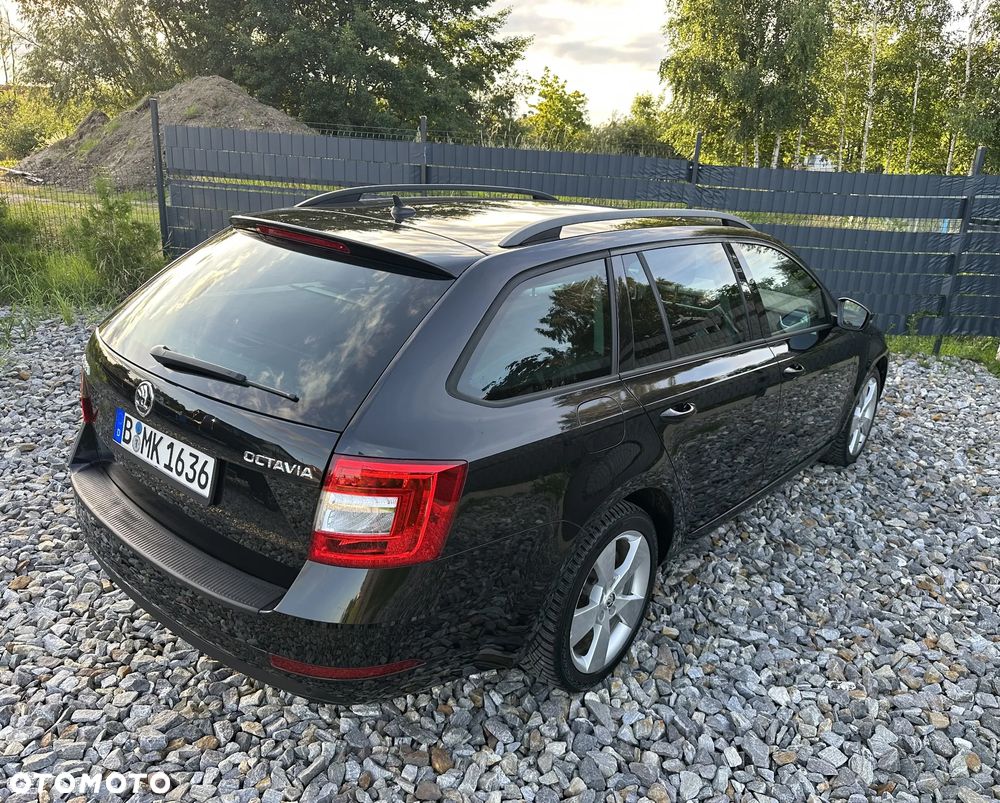 Skoda Octavia 2.0 TDI Sport Edition - 23