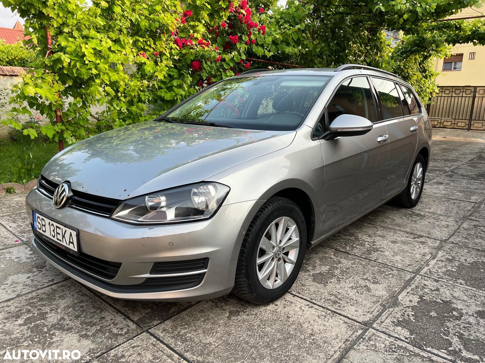 Volkswagen Golf 1.6 TDI BMT Highline - 1