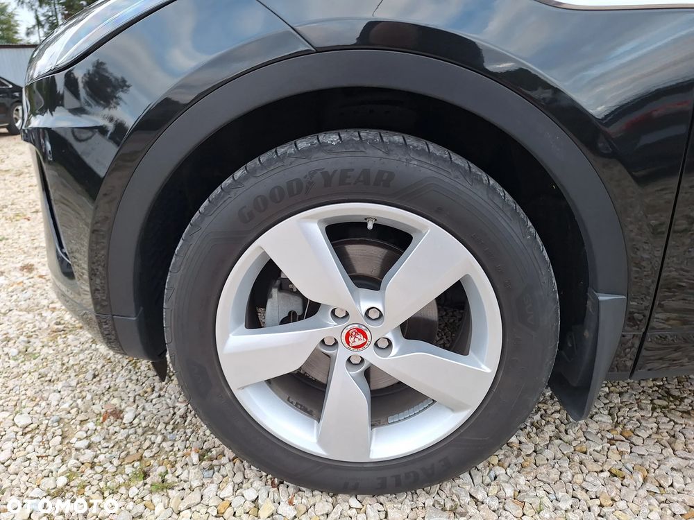 Jaguar E-Pace 2.0 i4D AWD R-Dynamic - 25