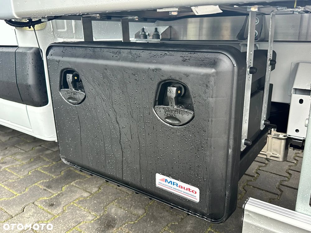 Renault Master 2.0 dCi 170 KM E-VI kontener 8 EP MRauto - 26